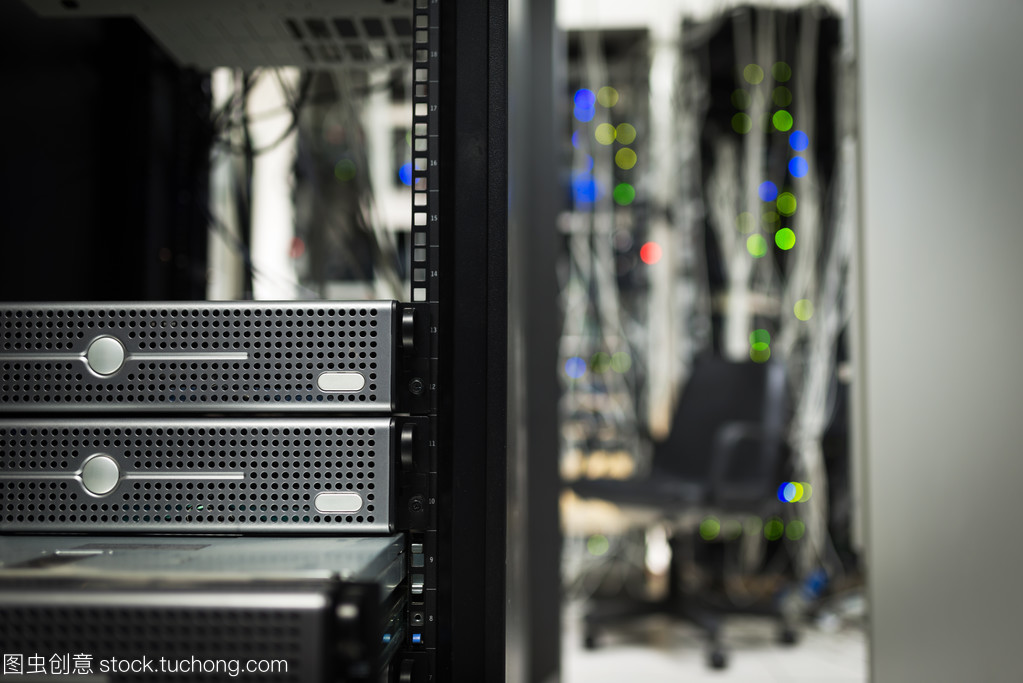 在國內(nèi)室數(shù)據(jù)存儲服務(wù)器