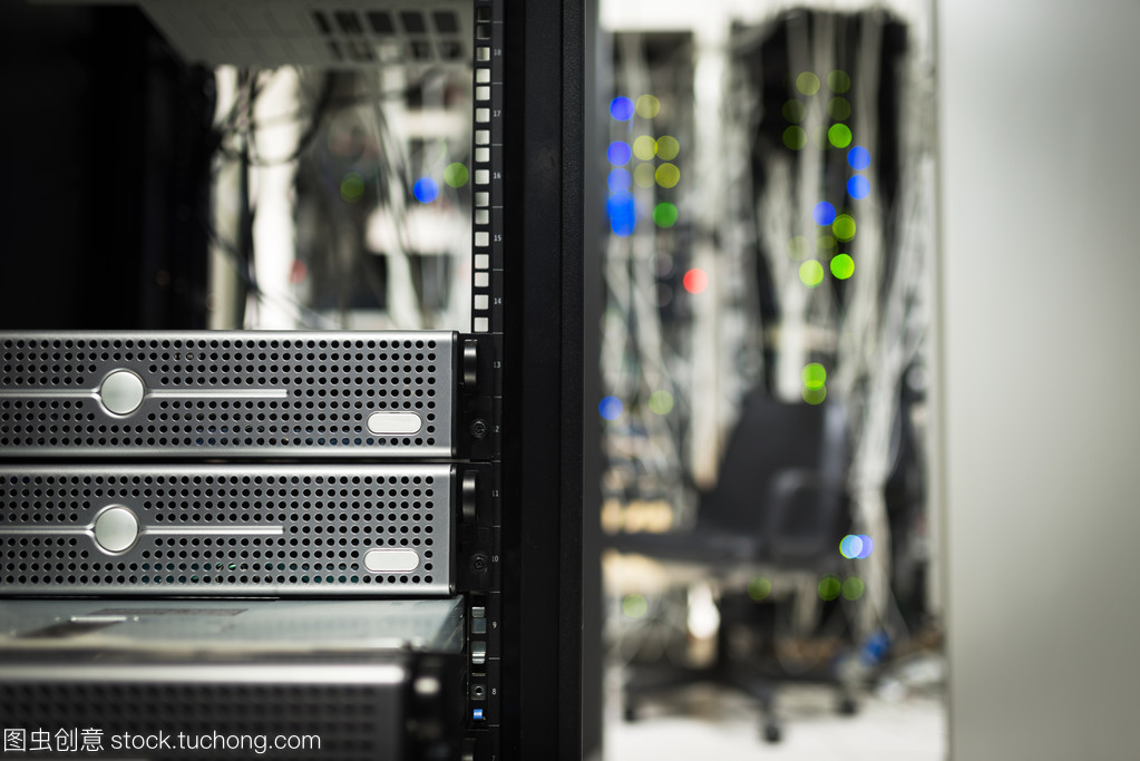 在國內(nèi)室數(shù)據(jù)存儲服務(wù)器